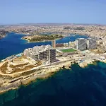 Seafront Lux Inc Pool, Upmarket Area Апартаменты Слима