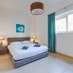 Seafront Lux Inc Pool, Upmarket Area *