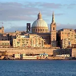 Seafront Lux Inc Pool, Upmarket Area Apartment Sliema