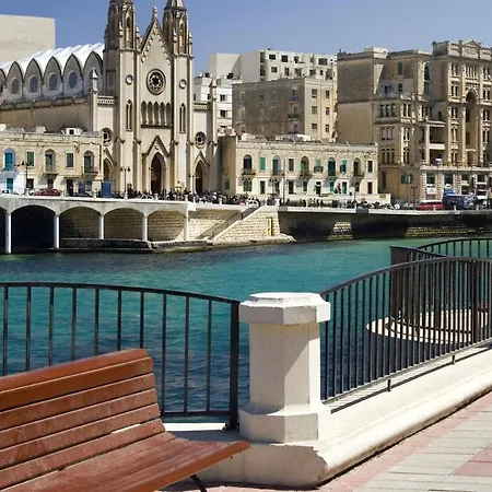 Seafront Lux Inc Pool, Upmarket Area *