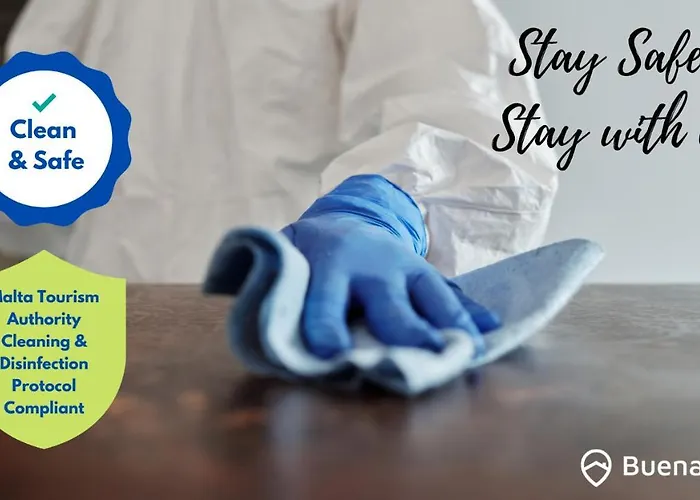 Lägenhet Seafront Lux Inc Pool, Upmarket Area