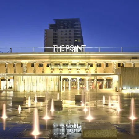 Seafront Lux Inc Pool, Upmarket Area Appartamento